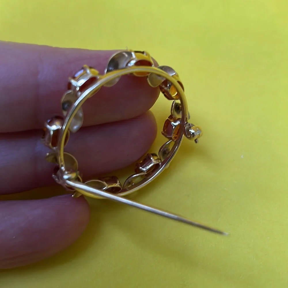 Antique 14k gold brooch with genuine orange/brown  stones